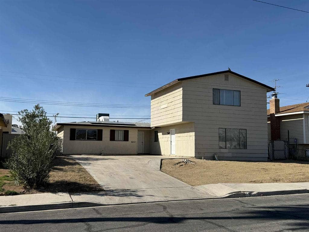 5 BR in Las Vegas