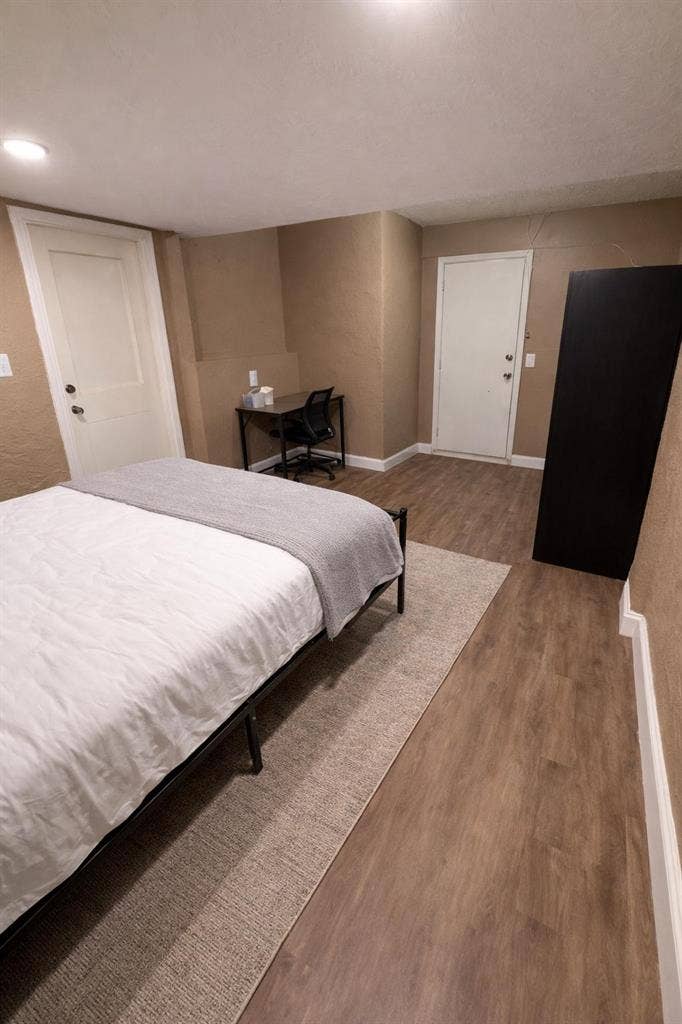 4 BR in St. Petersburg