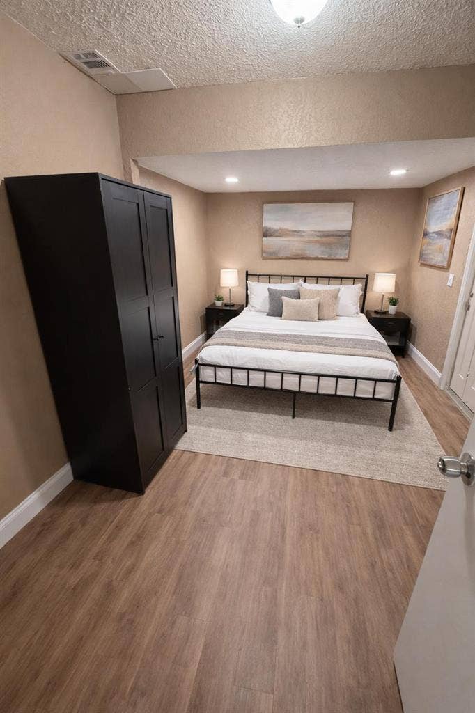 4 BR in St. Petersburg