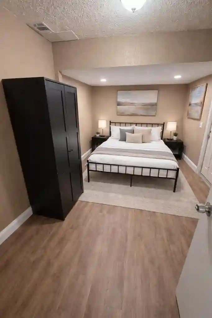 4 BR in St. Petersburg