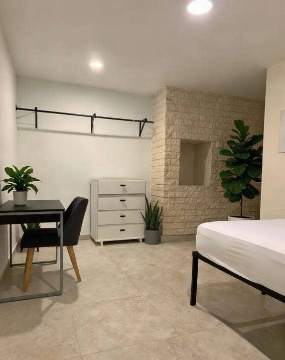 7 BR in Las Vegas