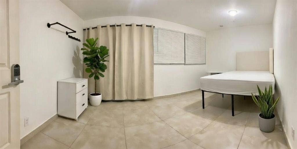 7 BR in Las Vegas