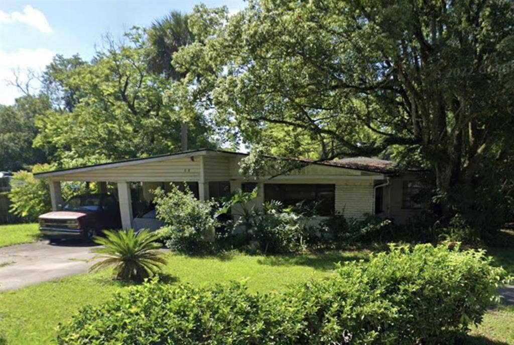 6 BR in Sanford