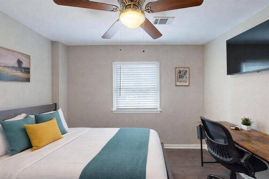 7 BR in Decatur
