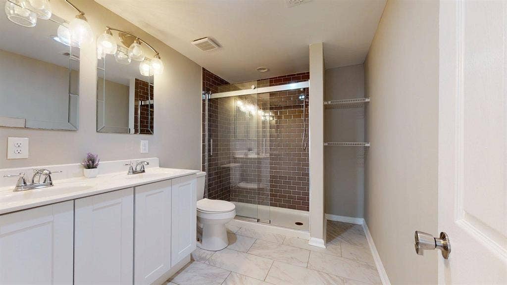 7 BR in Decatur