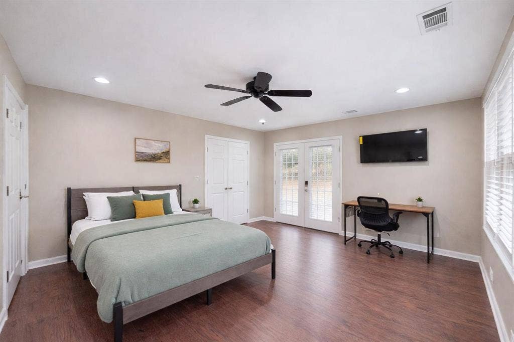 7 BR in Decatur