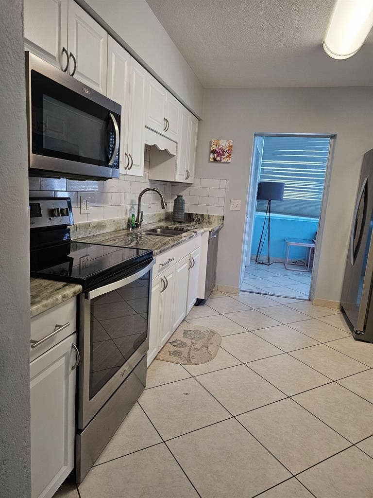1 BR in St. Petersburg