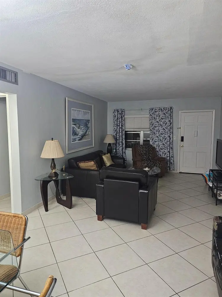 1 BR in St. Petersburg