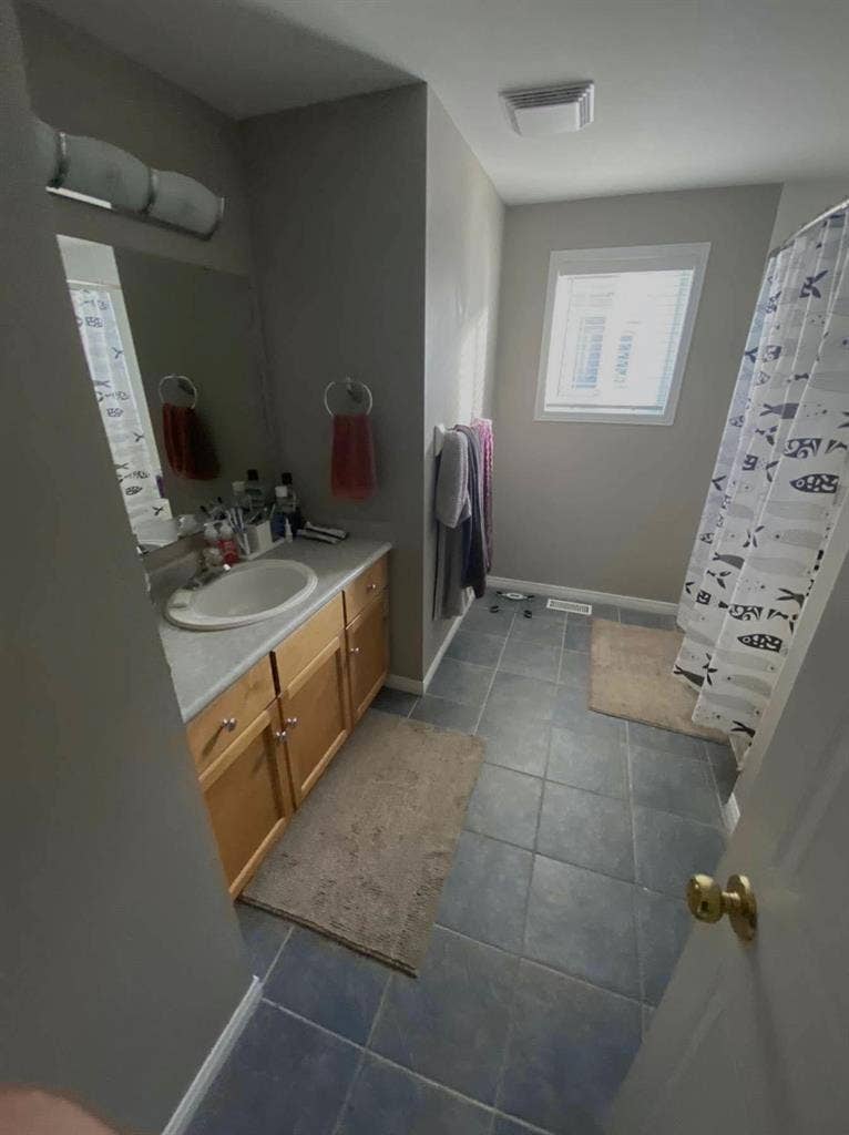 Two rooms available May-April 2027