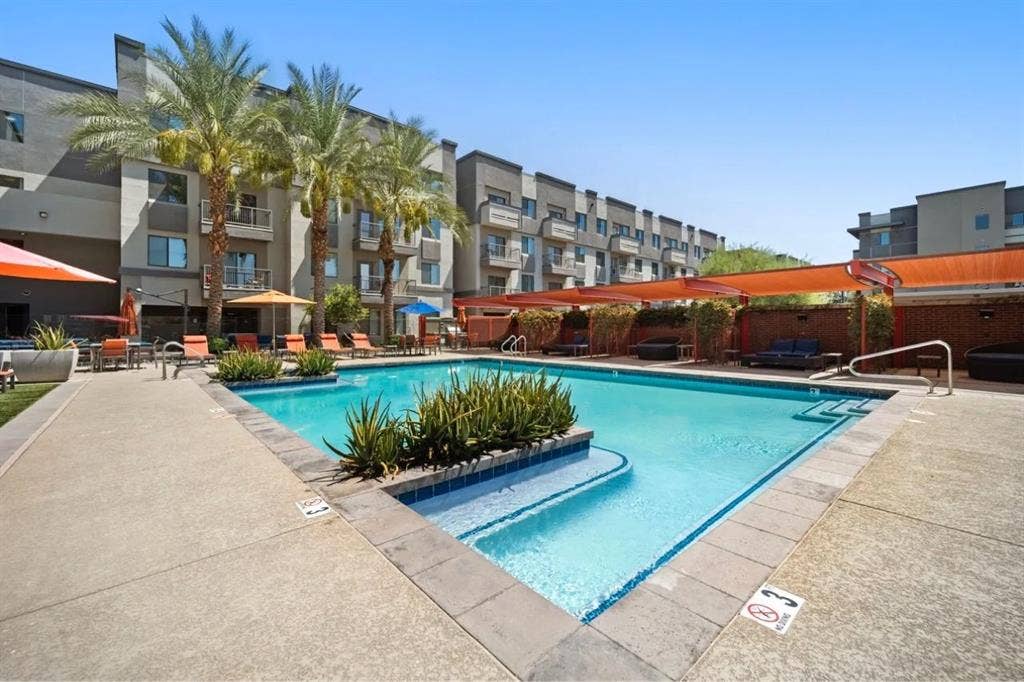 Private Room in 2Bed/2Bath Chandler