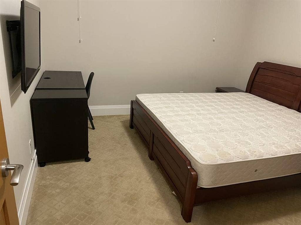 Summer Sublet 2BR/1BTH
