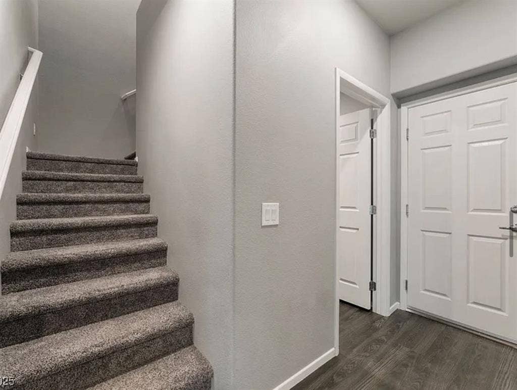 Room 4 Rent in beautiful townhouse