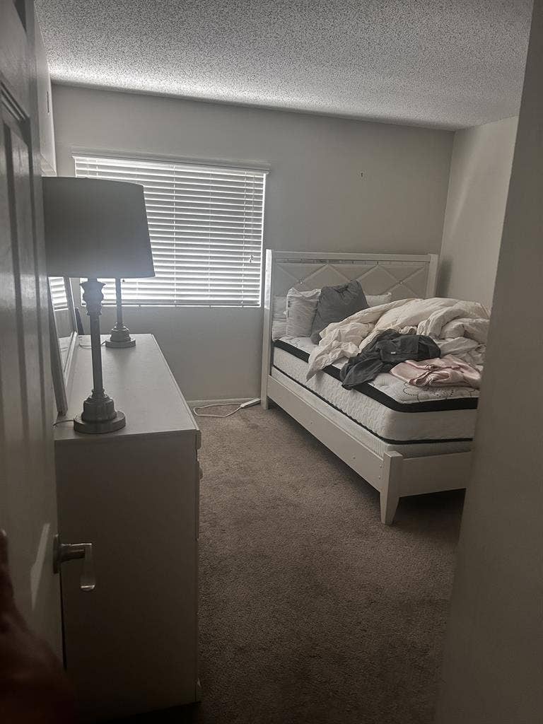 Stylish Room (Women )