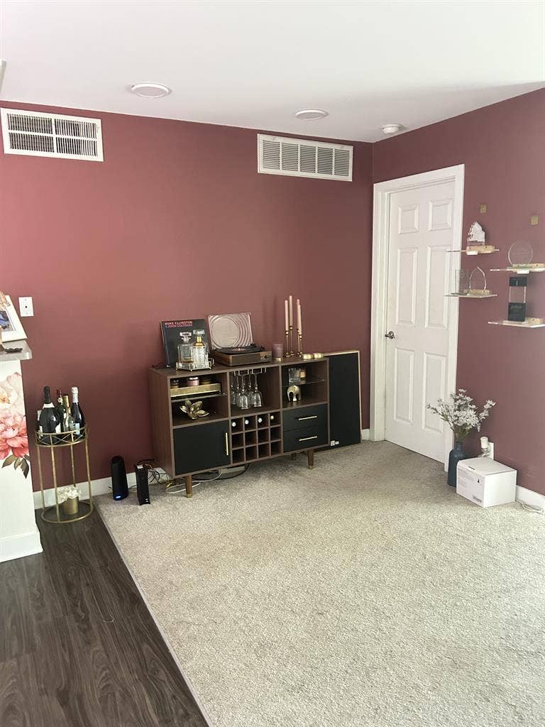 Stylish Room (Women )