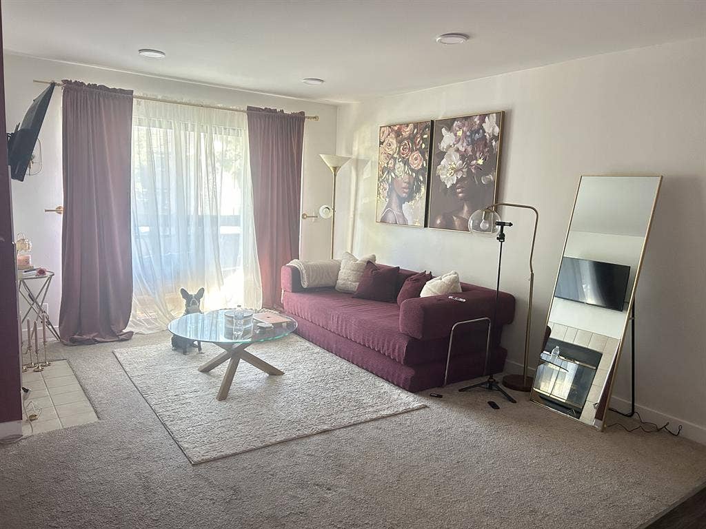 Stylish Room (Women )