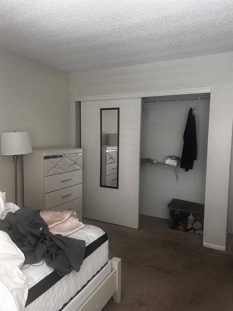 Stylish Room (Women )