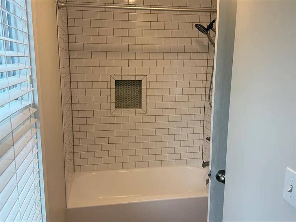 Quiet Neighborhood, 3-bed house