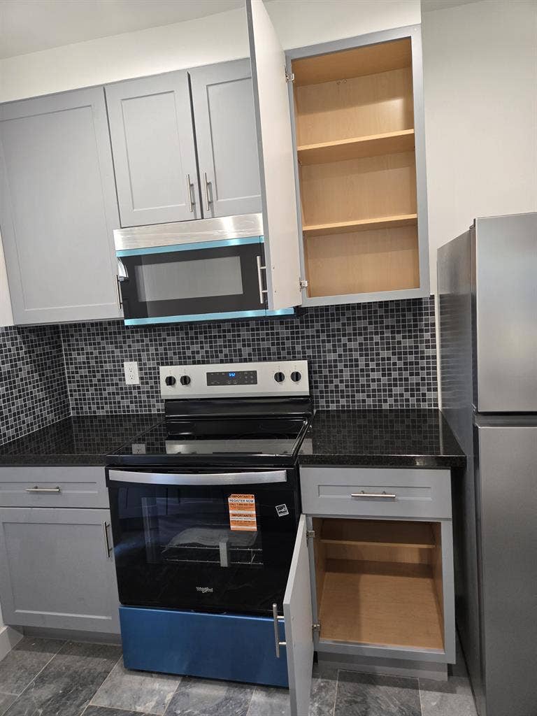 Brand New ADU ( Utilities Included)