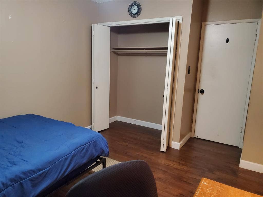 Room fo Rent - Great for Military