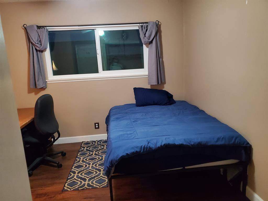 Room fo Rent - Great for Military
