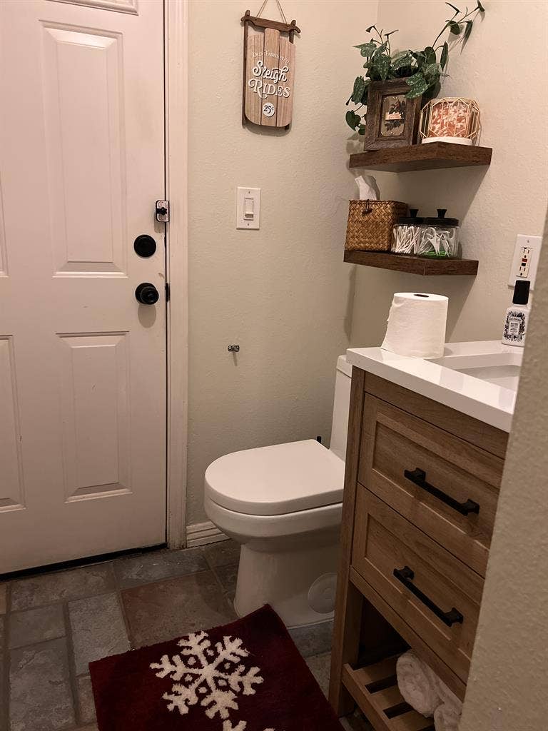 Large rooms for rent