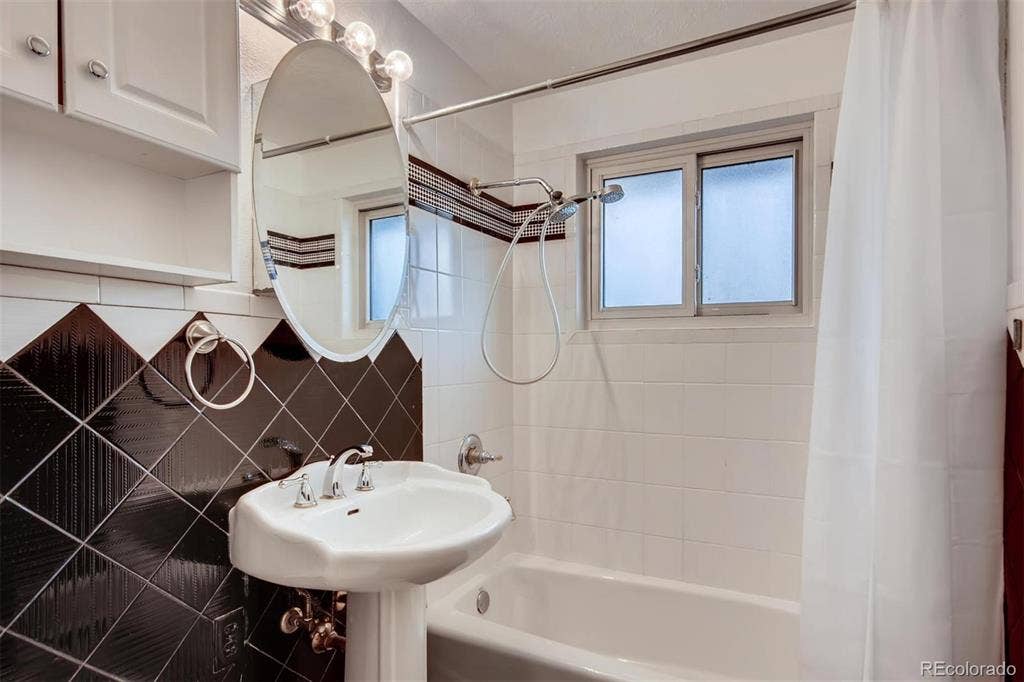 (1) Room for Rent in Arvada