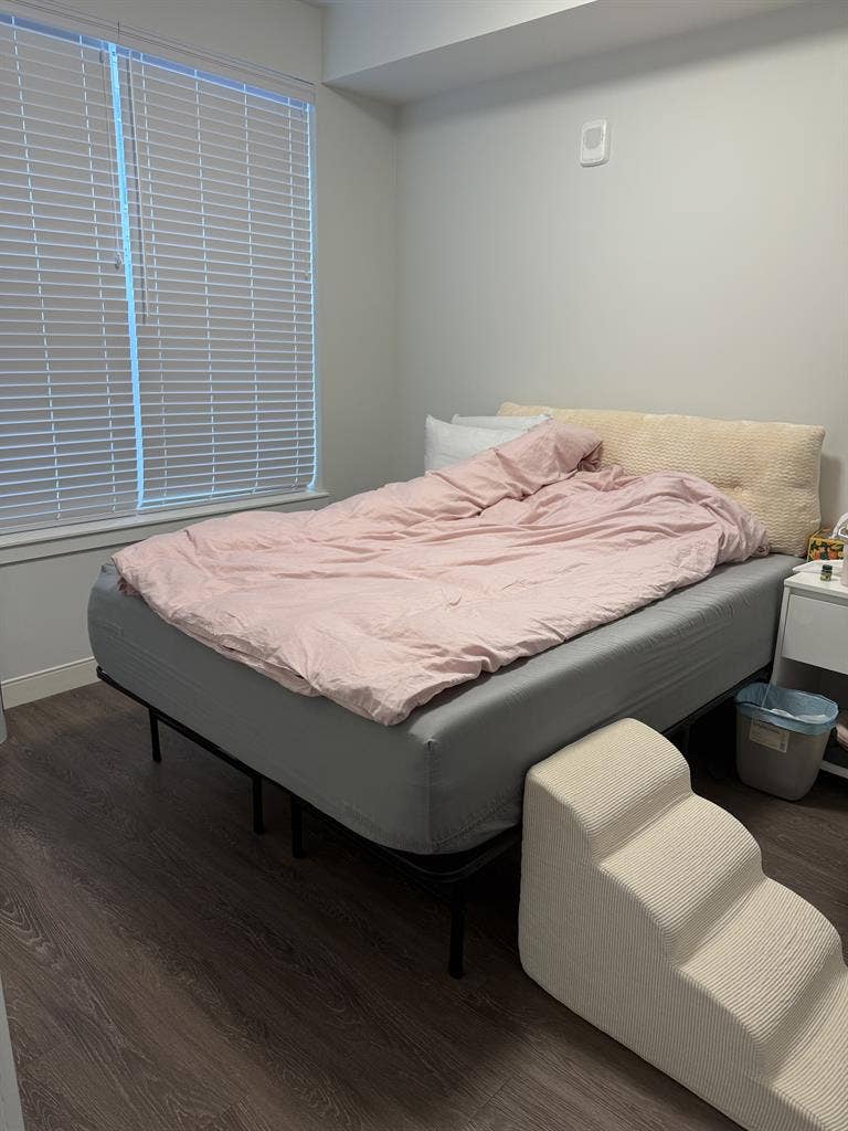 Sublet 1B1B The Ithacan Residence