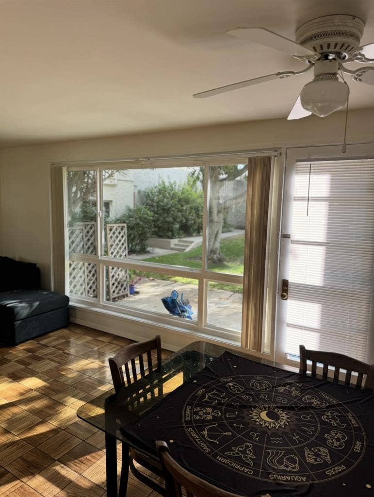 Private room - Walk to The Grove🛍️