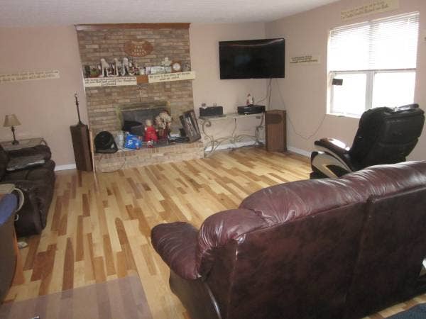 ROOM FOR RENT IN RESIDENTIAL HOME