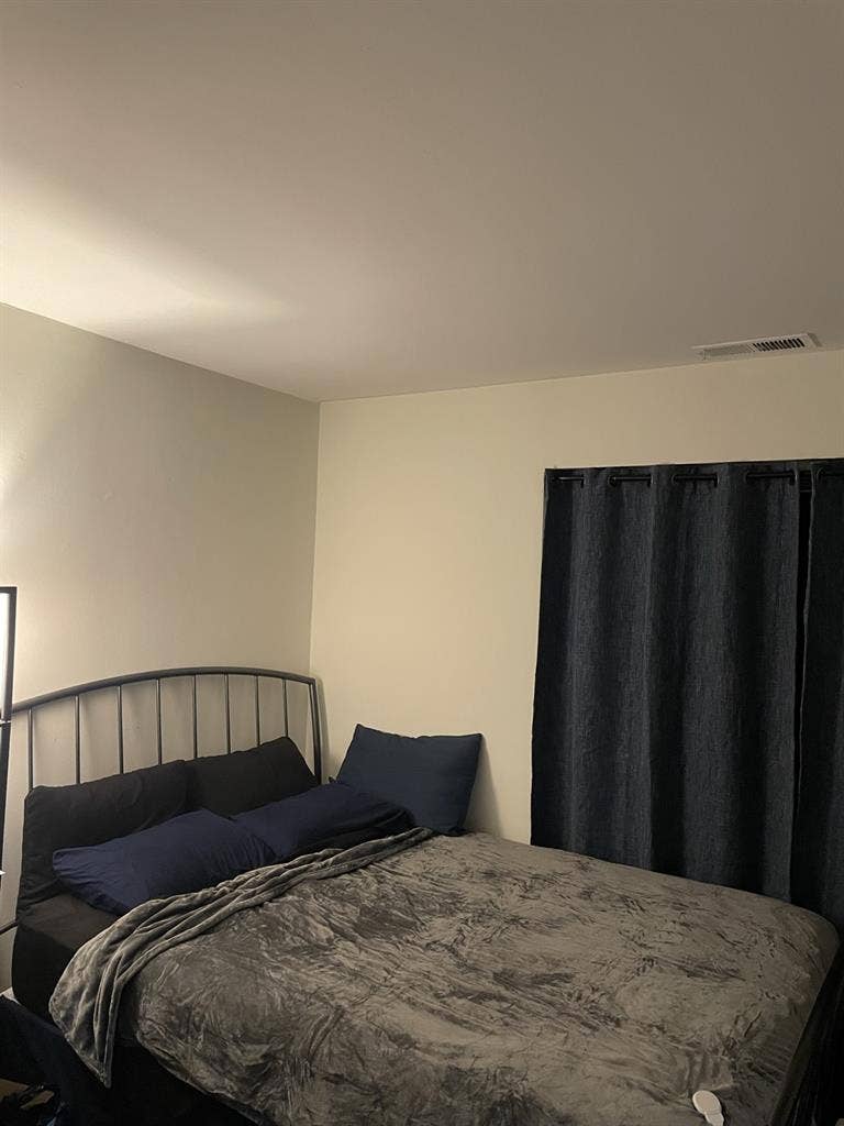 Bedroom at Windsor Gardens