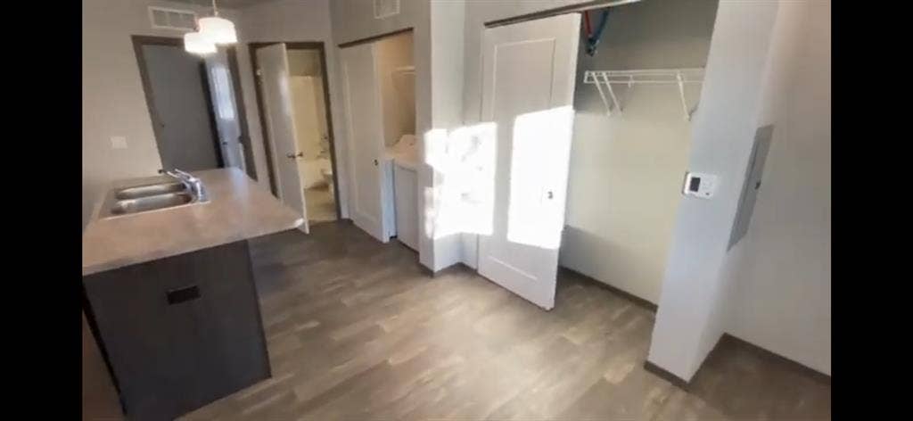 Townhouse Flat Sublease