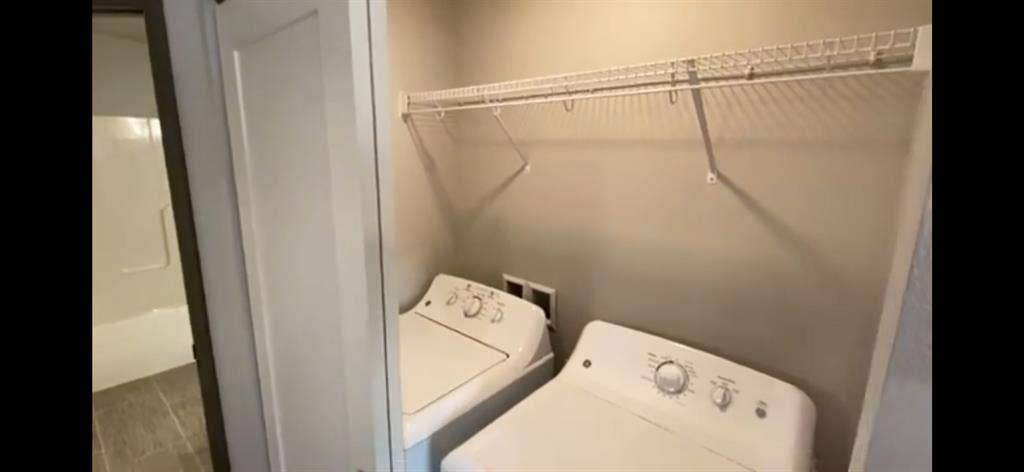 Townhouse Flat Sublease