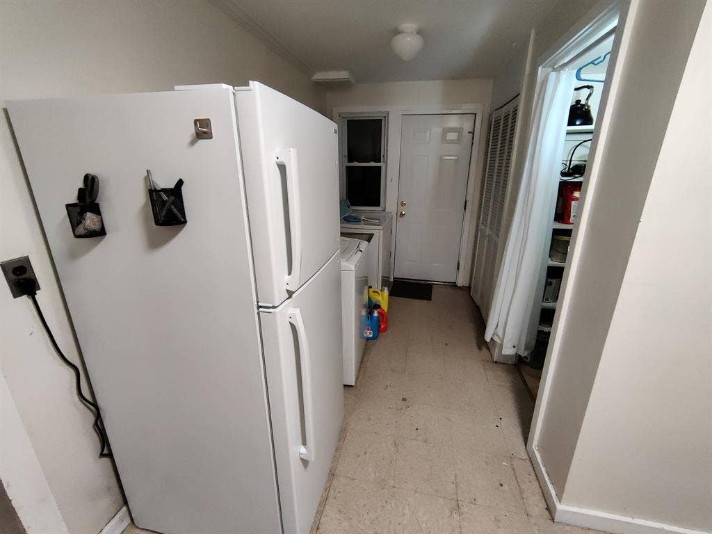 Rooms in downtown Newark, DE. UDEL