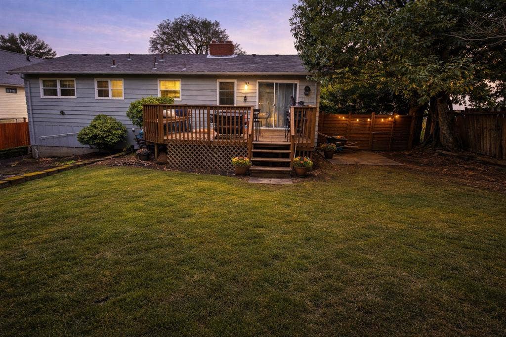 West Salem Rooms for Professionals