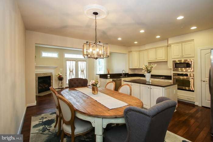 Private Room w/ Bath $1200 All In