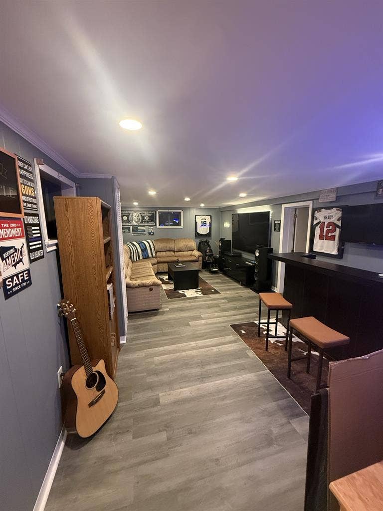 Room with amenities