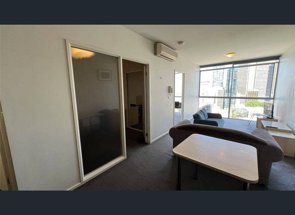 2 large bedrooms Furnished in cbd