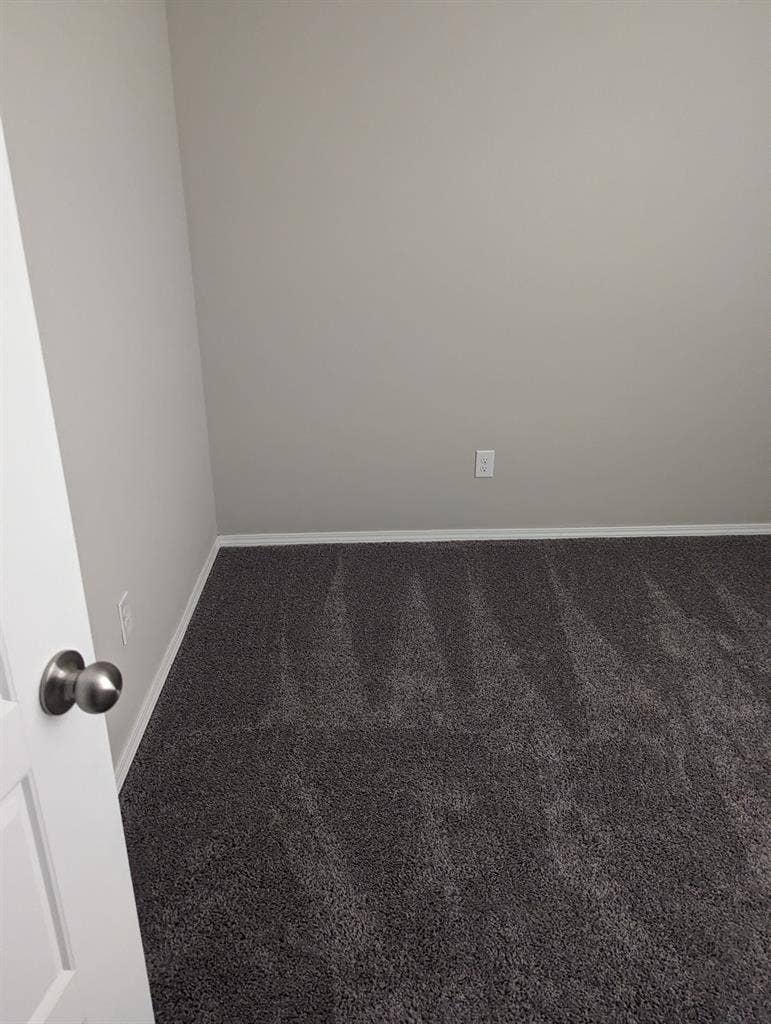 Room for rent near Downtown Edmond