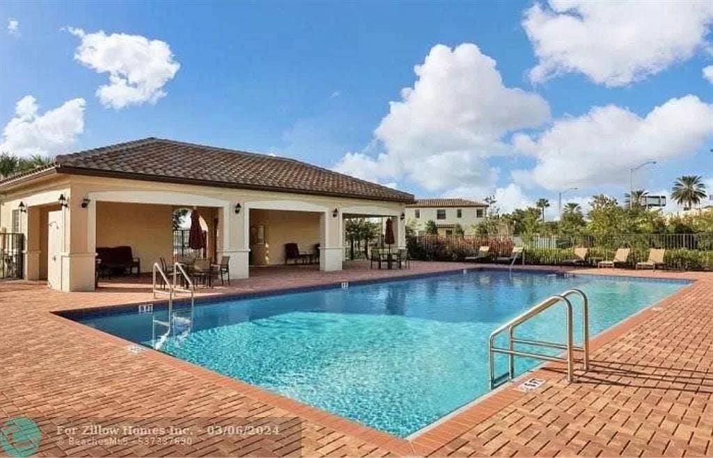 Single private room with large bath