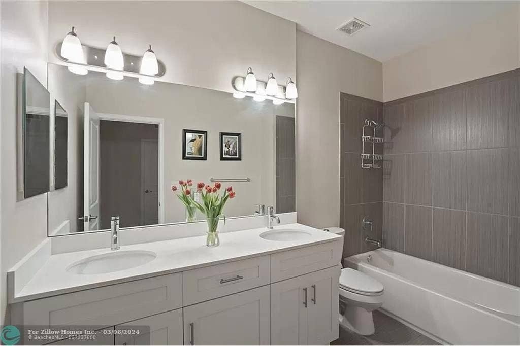 Single private room with large bath