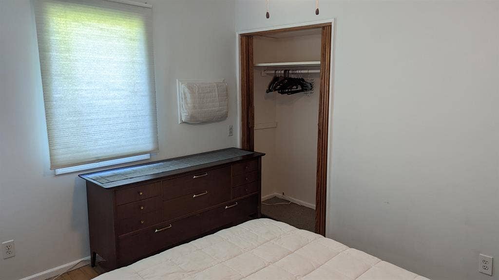 Queen bedroom, all inc, for single