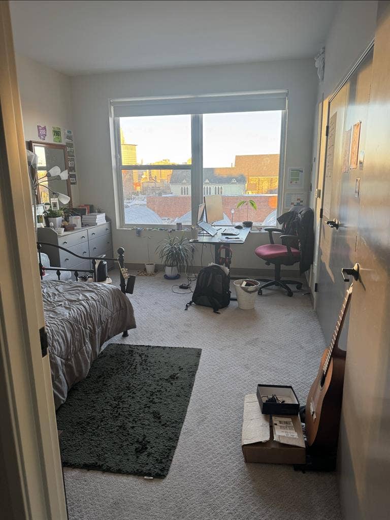 Spacious place in vibrant Ohio City