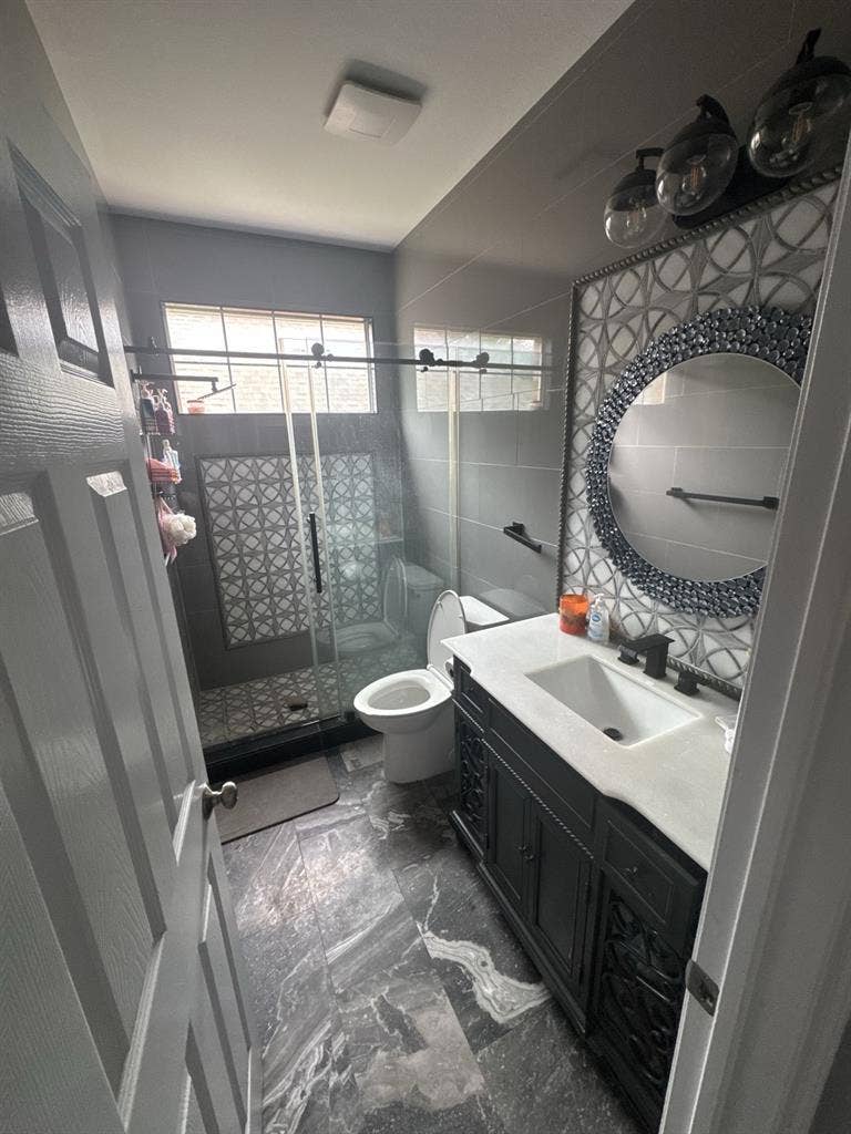 Room in Frisco area up for rent