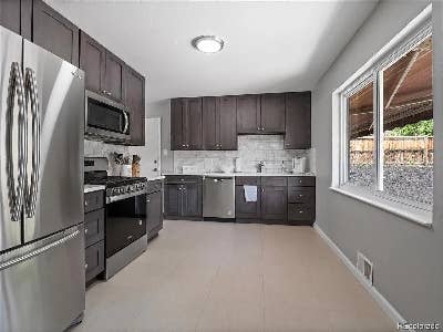 Southeast Denver Small Room