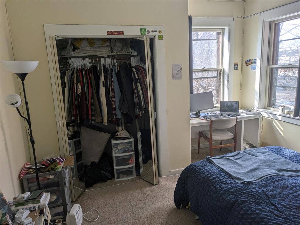 Brookline Rooms Available