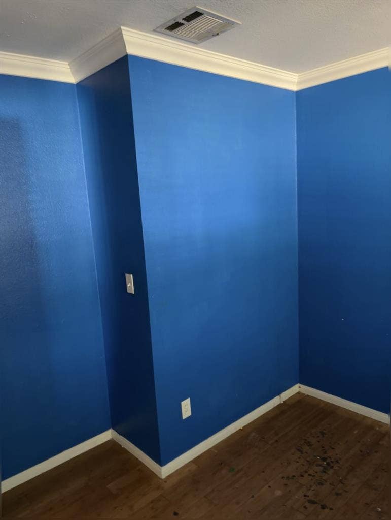 Room for rent in house