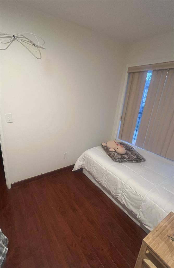 Renting Room!!