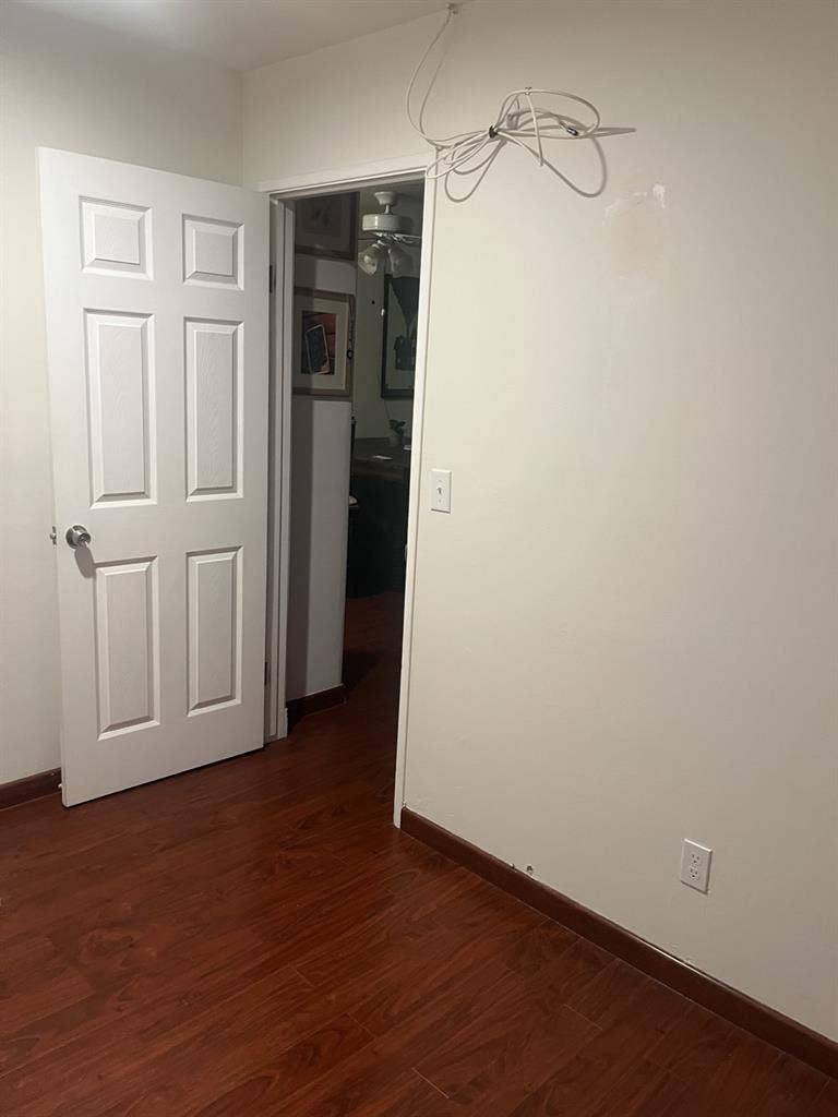 Renting Room!!