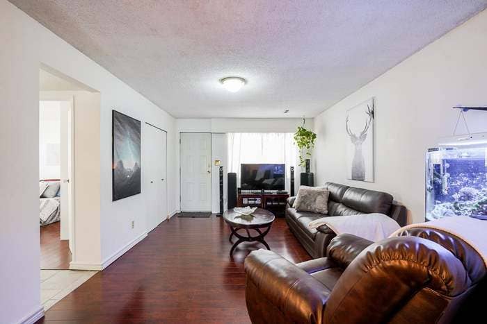 Two Bed 1 Den 1 Bath