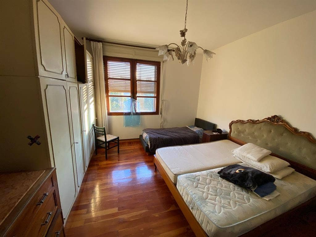 Posto Doppia/Spot In Double